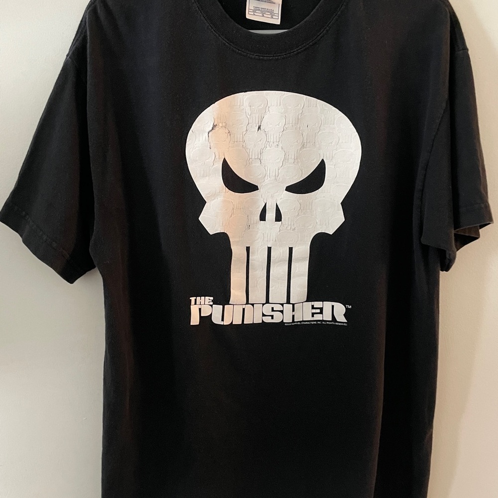 The Punisher LARGE Marvel 2002 T Shirt Raised Print Skull Logo VTG Washed Black